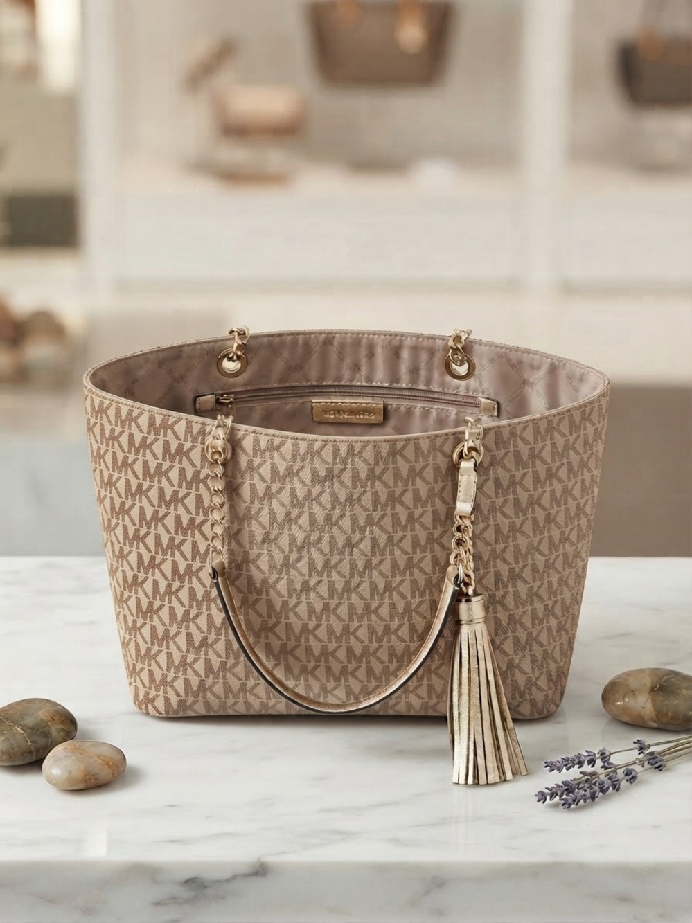 Michael Kors Jet Set east-west monogram tote bag